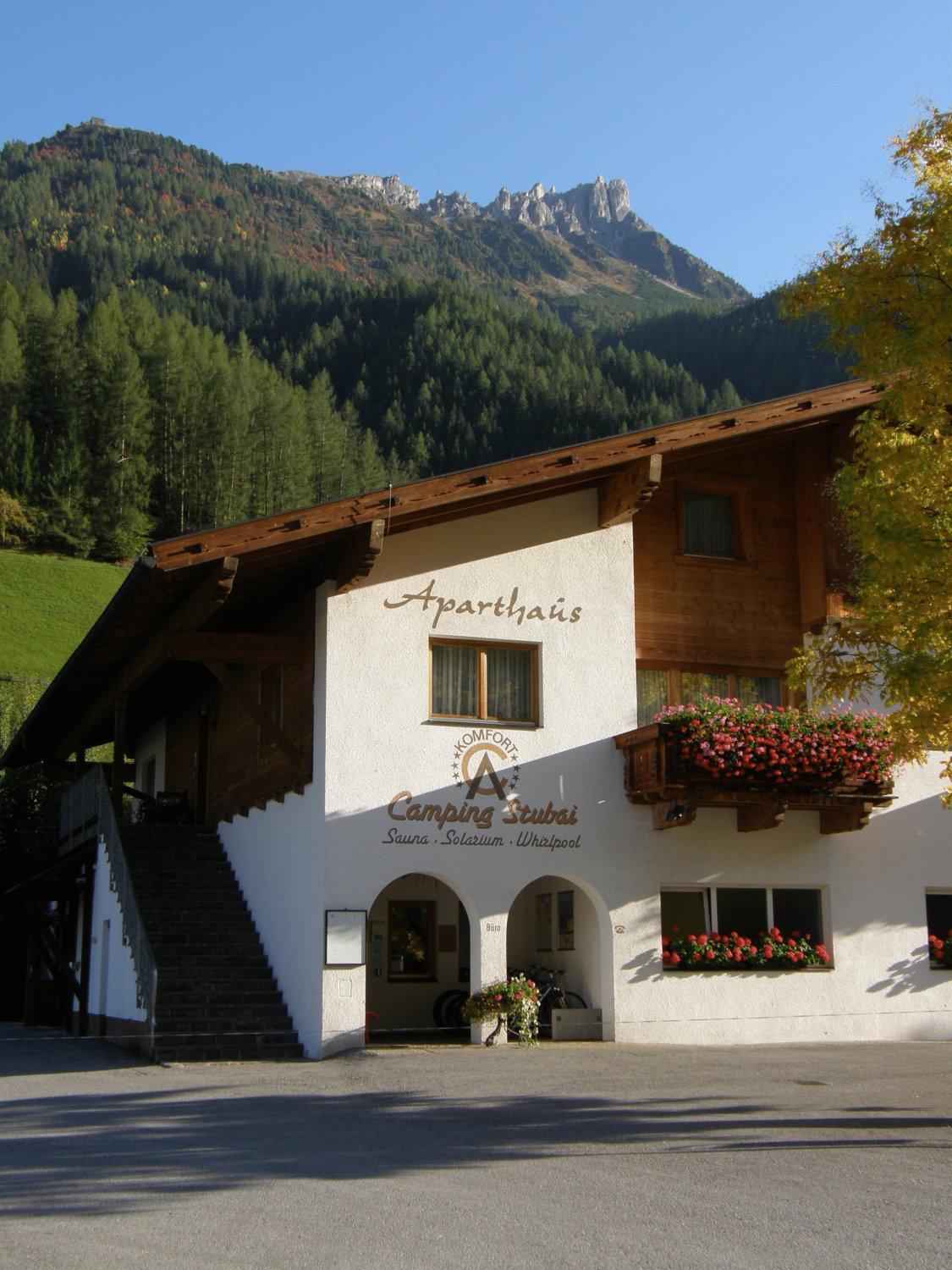 Aparthaus Camping Stubai Neustift im Stubaital Exteriör bild